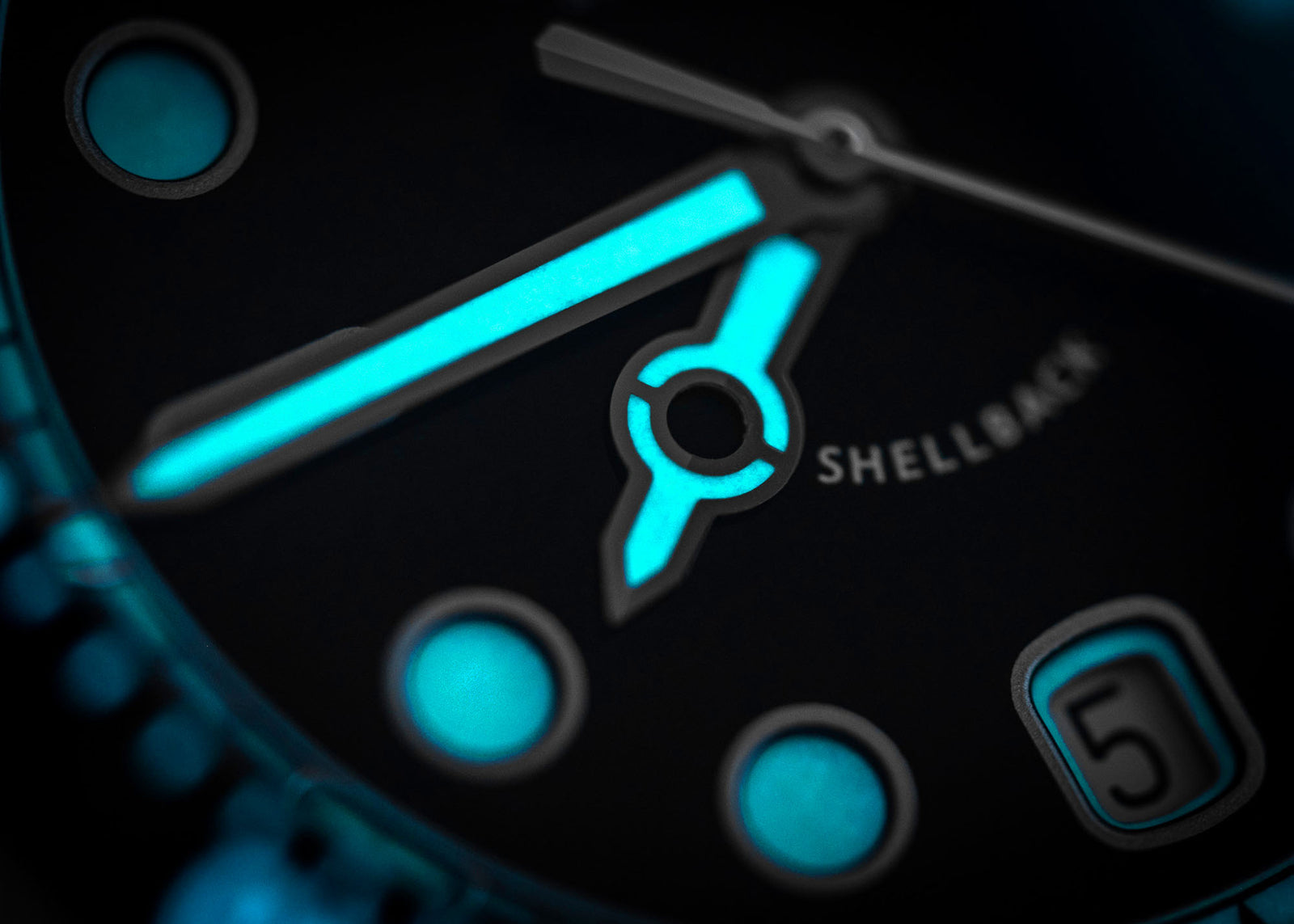 Shellback-hands-1-lume_1600x.jpg