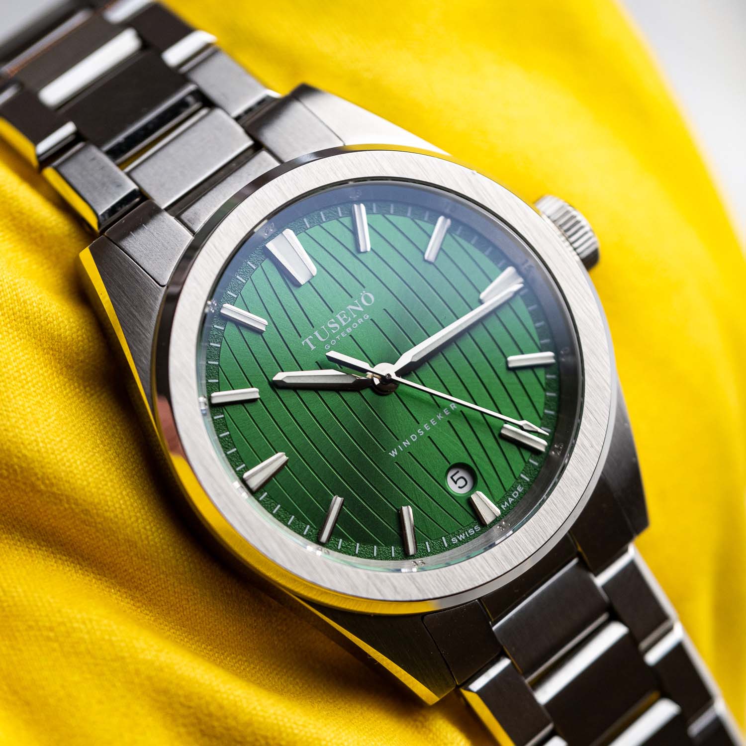 Windseeker Green | Tusenö, Swedish automatic watches online since 