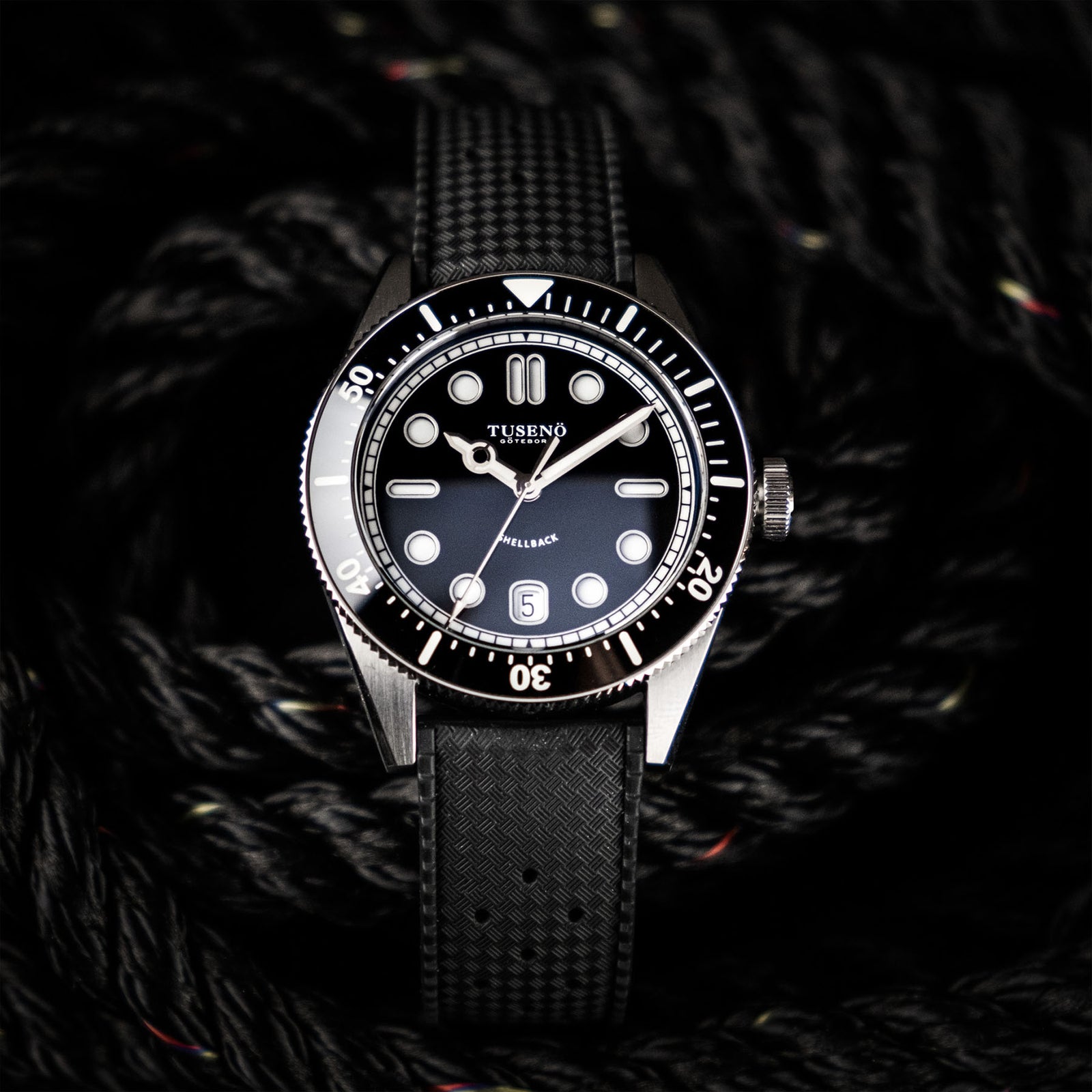 Shellback Black Date/No Date | Tusenö, Swedish automatic watches 